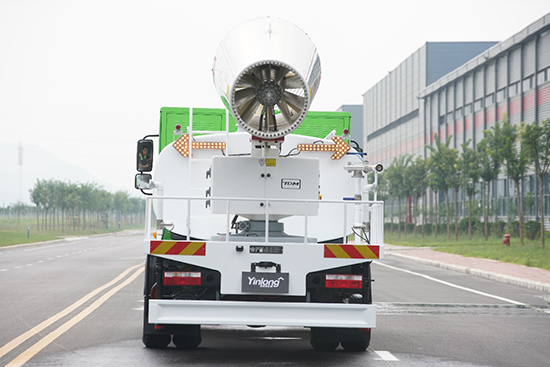 銀隆新能源多功能抑塵車出擊，車過無塵！