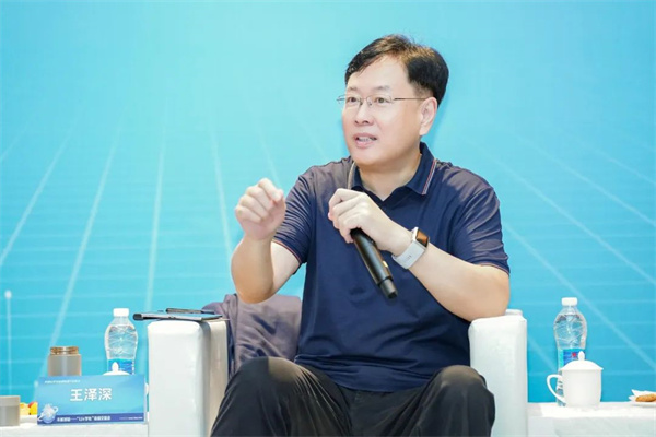 “Li+學社”高端對話：警惕全球化機遇下，鋰電企業的出海挑戰和技術迭代風險